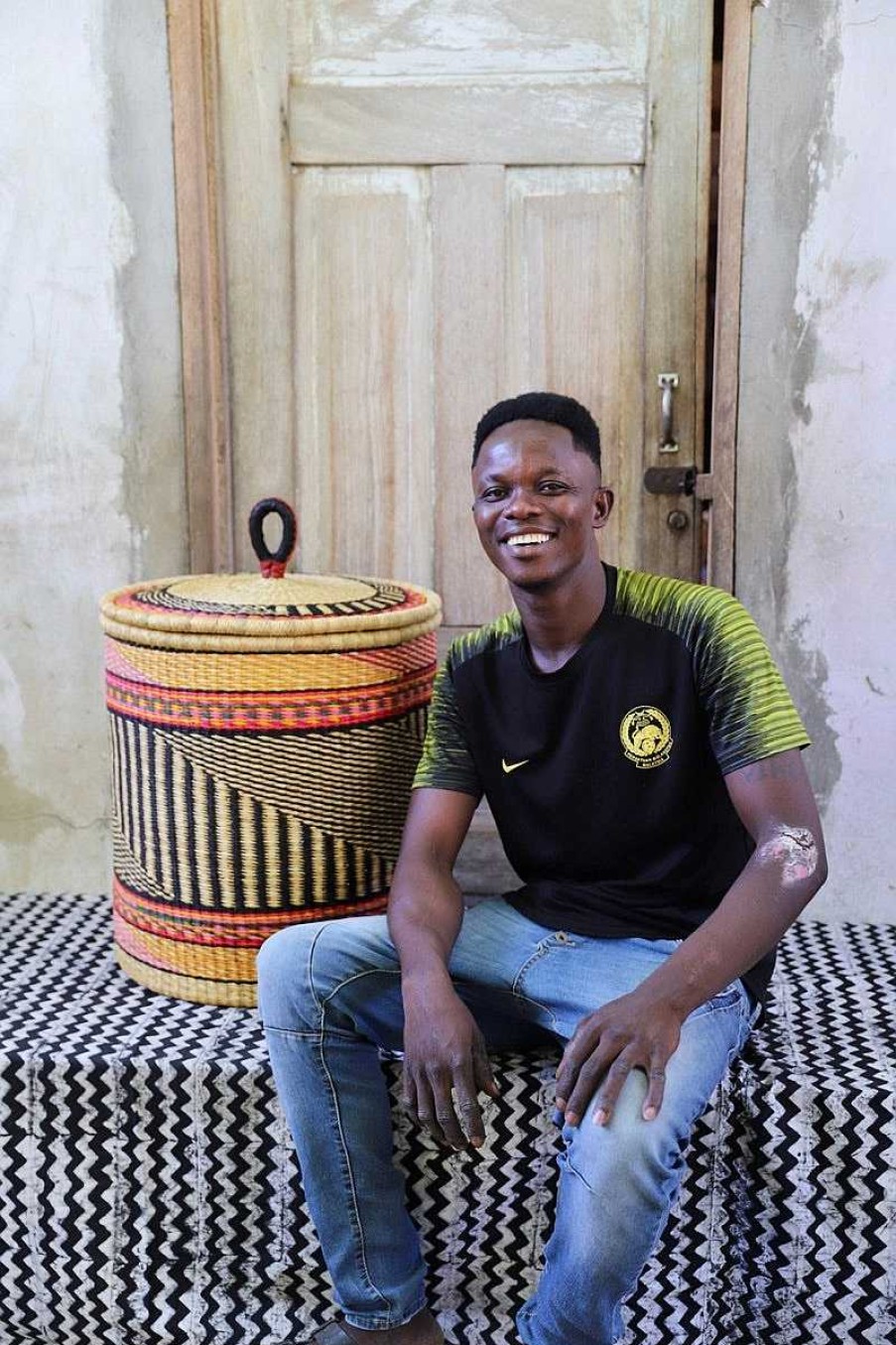 Badezimmer + Wascherei Baba Tree | Waschekorb Mit Deckel (Gros) Von Yakubu Nsohbillah